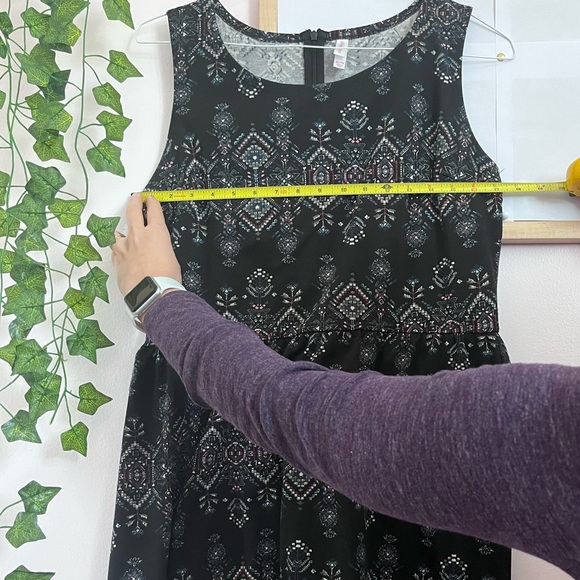 Xhilaration Patterned and Black Dress - Picture 8 of 10